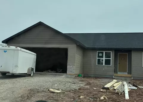 5064 Tamarack Trl, Oshkosh, WI 54904