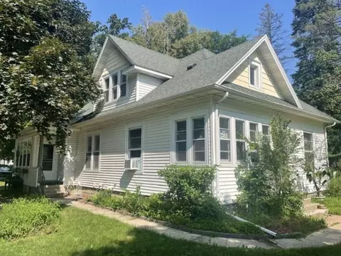 503 West St, Friendship, WI 53934