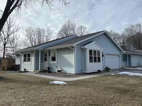 670 Stonehedge Ln #6A, Appleton, WI 54914