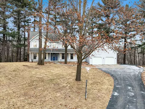 650 Rolling Meadows Dr, Oneida, WI 54155 photo 2