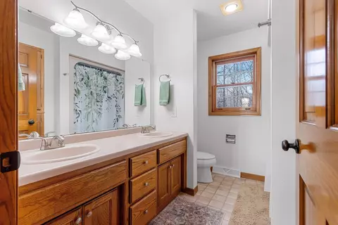 650 Rolling Meadows Dr, Oneida, WI 54155 photo 28