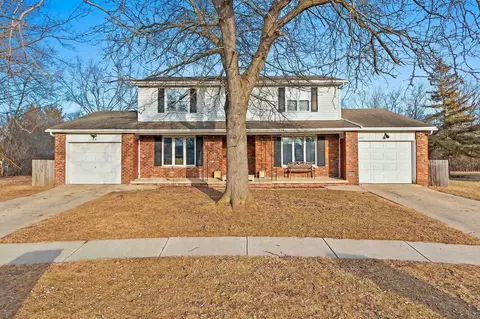 453 N St Bernard Dr, De Pere, WI 54115