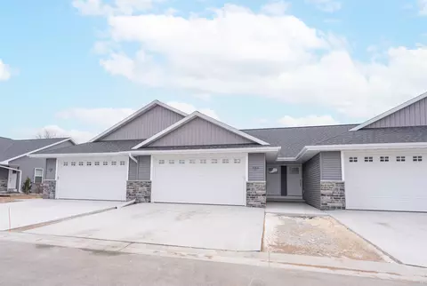 4786 Marlo Way #11, Appleton, WI 54913 photo 1