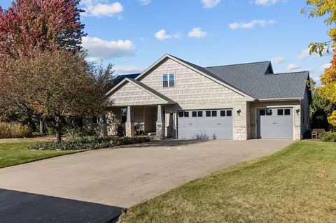 2694 Cassy Ln, Neenah, WI 54956