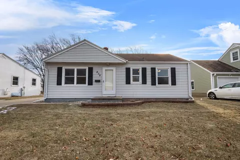 839 S Oneida St, Green Bay, WI 54304