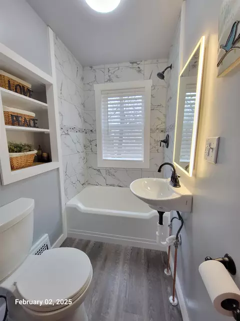 Bath - 723 W Grant St, Appleton, WI 54914 photo 1 of 2