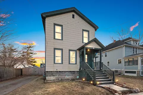 548 Madison St, Oshkosh, WI 54901
