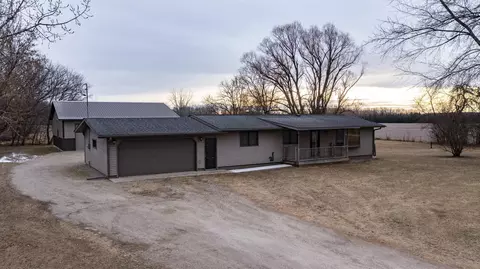 n2712 Harrington Road, Waupaca, WI 54981