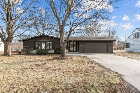 239 Crestview Ave, Neenah, WI 54956
