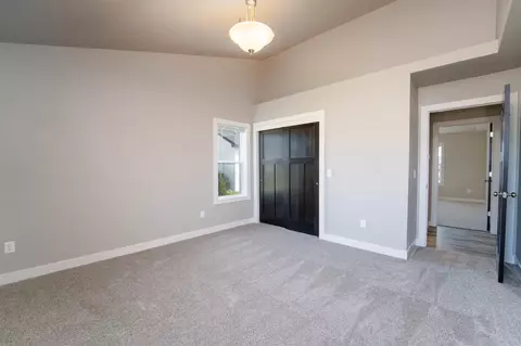 Bedroom - 5801 N Denali Ln, Appleton, WI 54913 photo 6 of 6