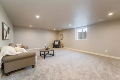 Living - 5801 N Denali Ln, Appleton, WI 54913 photo 3 of 3