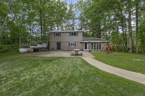 9174 Forest Trl, Pound, WI 54161