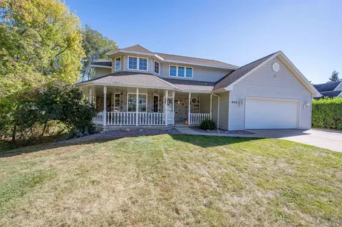 842 Ash St, Green Bay, WI 54313