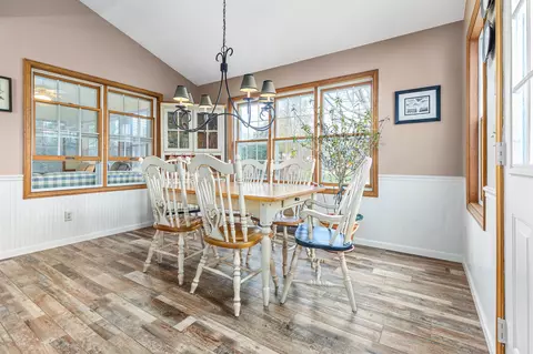 Dining - 1128 E Capitol Dr, Appleton, WI 54911 photo 4 of 4