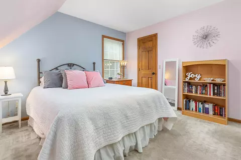 Bedroom - 1128 E Capitol Dr, Appleton, WI 54911 photo 7 of 8