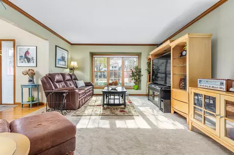 Living - 1128 E Capitol Dr, Appleton, WI 54911 photo 2 of 3
