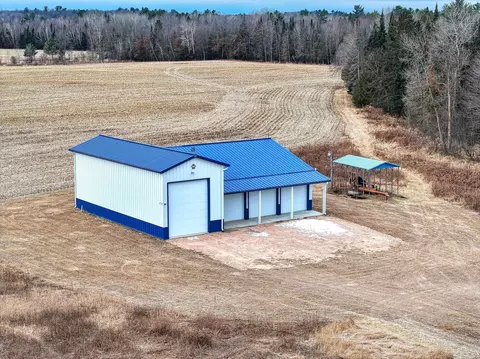 6899 County Road R, Gillett, WI 54124