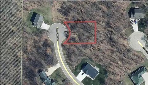 992 Thomas Trl, Waupaca, WI 54981
