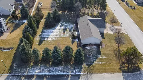 3950 N Casaloma Dr, Appleton, WI 54913 photo 29