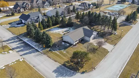 3950 N Casaloma Dr, Appleton, WI 54913 photo 28