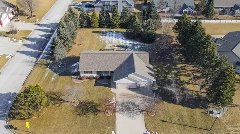 3950 N Casaloma Dr, Appleton, WI 54913 photo 27