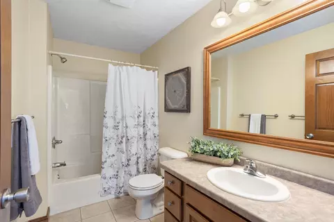 3950 N Casaloma Dr, Appleton, WI 54913 photo 18