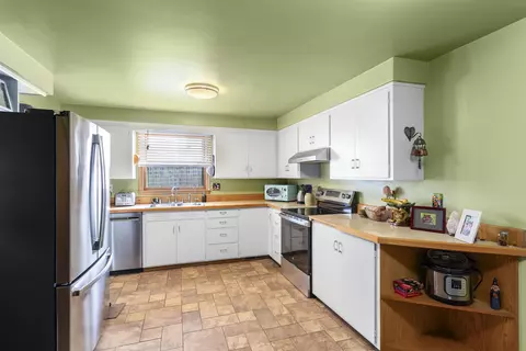 1921 N Charlotte St, Appleton, WI 54911 photo 5