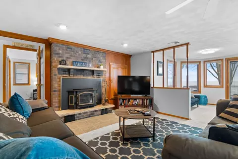 Living - n6625 Harrison Road, Hilbert, WI 54129 photo 2 of 6
