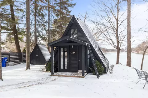 1224 W Palisades Dr, Appleton, WI 54915