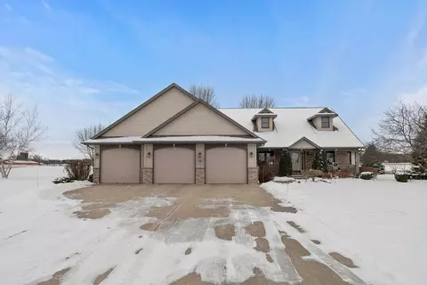 w3761 Lone Oak Drive, Appleton, WI 54913