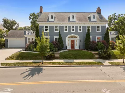 214 E Division St, Fond Du Lac, WI 54935