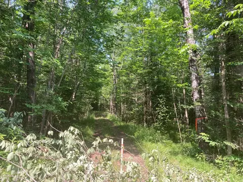 Right Of Way Road, Crivitz, WI 54114