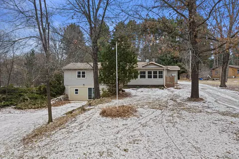 n159 Pine Lane, Waupaca, WI 54981
