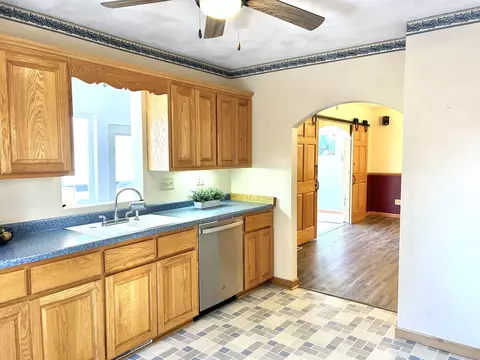 207 E Calumet St, Appleton, WI 54915 photo 8