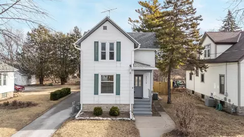 1224 Wisconsin St, Oshkosh, WI 54901
