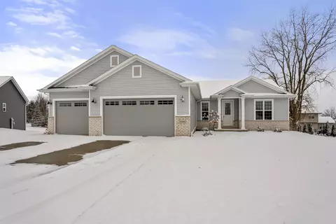 n1665 Kas Drive, Greenville, WI 54942
