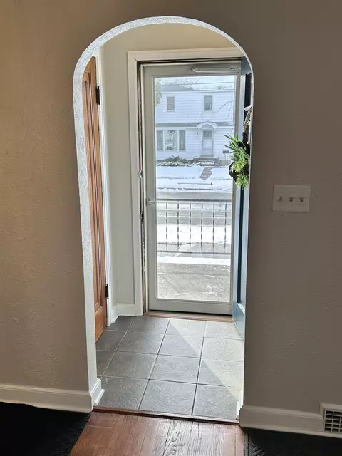 1518 W Spring St, Appleton, WI 54914 photo 2