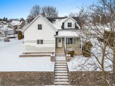 605 Center St, Kewaunee, WI 54216