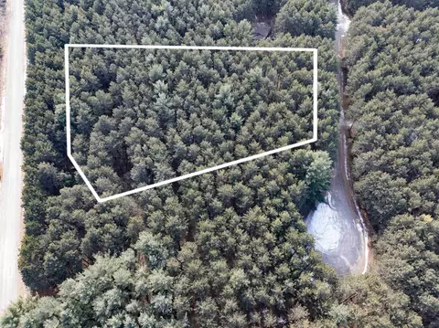 n fox den lane, Hancock, WI 54943