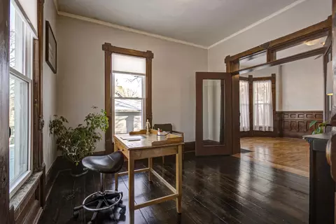 Entry Way - 121 E Spring St, Appleton, WI 54911 photo 4 of 7