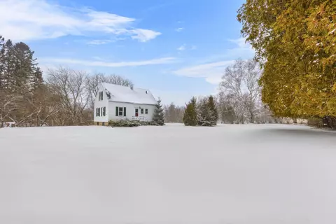 3318 Riverview Dr, Two Rivers, WI 54241