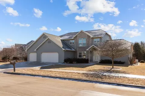 2375 Shore Preserve Dr, Oshkosh, WI 54904