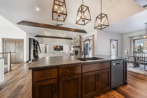 6591 N Headwall Cir, Appleton, WI 54913 photo 11