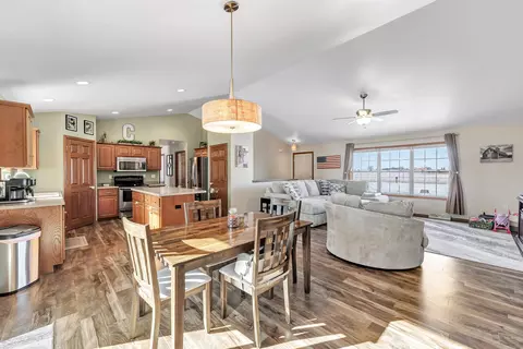 5544 North Ave, Denmark, WI 54208 photo 8