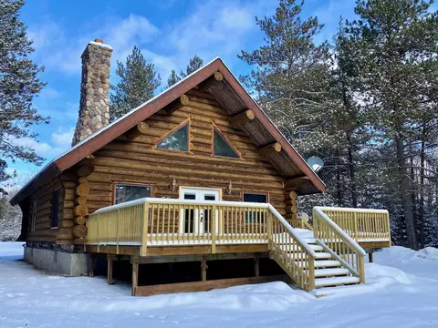 73 County Rd Mm, Negaunee, MI 49866