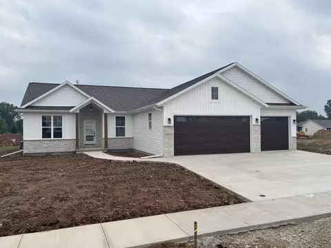 W5835 Roundstone Place, Menasha, WI 54952