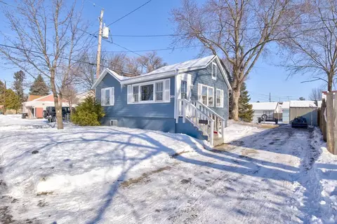 2404 16th St, Menominee, MI 49858