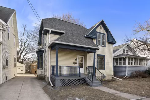 319 Saratoga Ave, Oshkosh, WI 54901