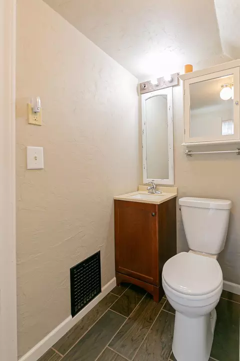 Bath - 614 E Pacific St, Appleton, WI 54911 photo 4 of 5