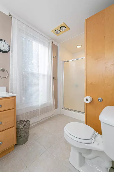 Bath - 614 E Pacific St, Appleton, WI 54911 photo 1 of 5